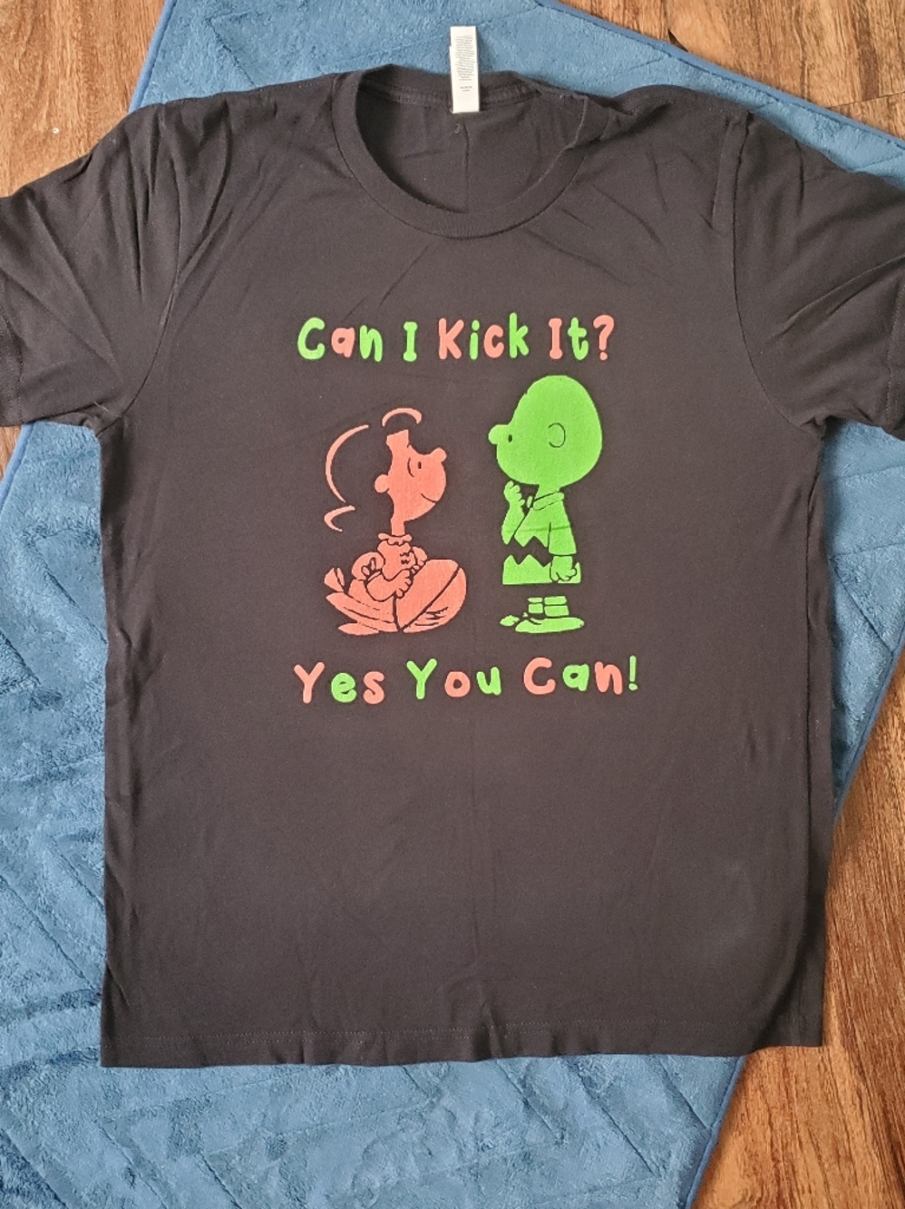 "Can I Kick It?" Peanuts Charlie Brown A Tribe Called Quest Graphic Tee - Sz M